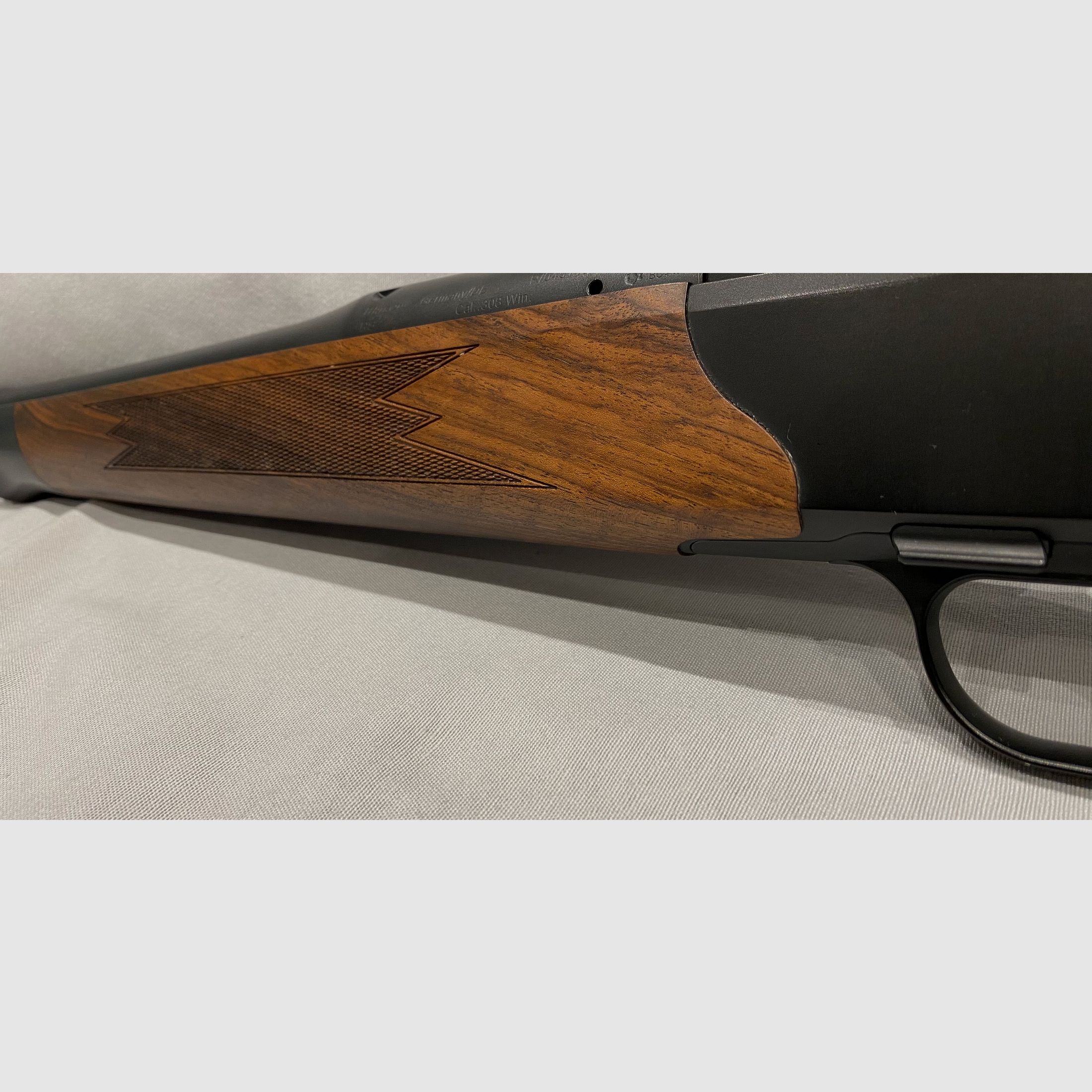 Blaser R8 Standard Holz mit Blaser Sattelmontage für Swarovski (Innenschiene)