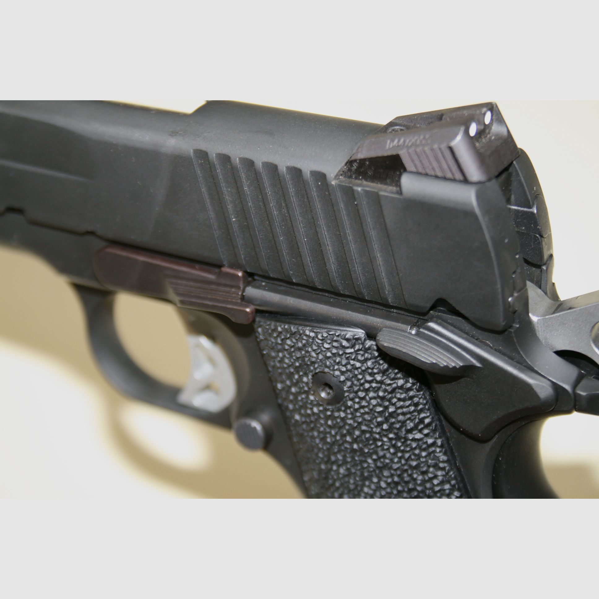 Pack complet pistolet SIG SAUER 1911 TACOPS – .45ACP (OCCASION), image 10 sur 13