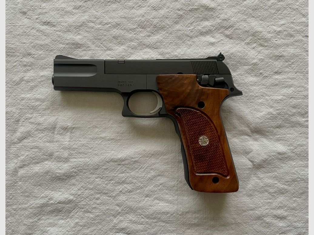 Smith & Wesson