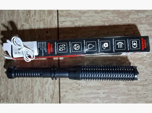 Tactical Flashlight Water Proof Taschenlampe Window Hammer Strobo funktion Aufblasbar usb fast charging