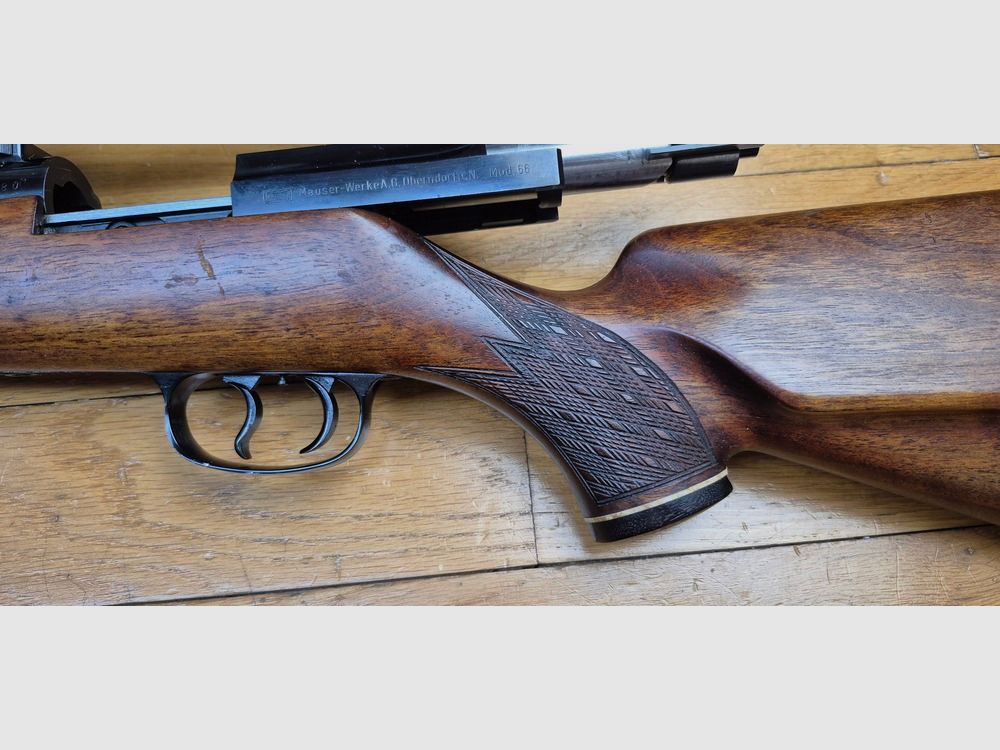 Hervorragendes Mauser 66 S Jagdgewehr – Kaliber 7×64 – Hochwertiges gewachsenes Nussbaumholz – Einlagen aus Ebenholz und Knochen – Handriffelung – Deutscher Stetcher (zwei Abzüge) – AKAH 6 x 42 / 46 Zielfernrohr mit Stahlkörper im Absehen Nr. 1 – TBE / TBE+, Bild 27 von 37