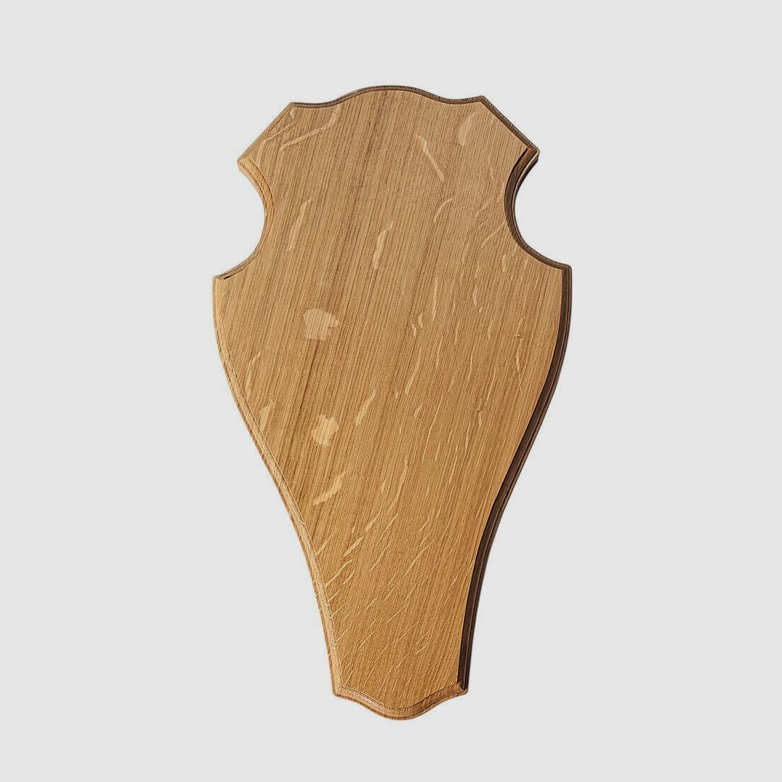 Massives Eichenschild für Damwild – Abgerundet – 29 x 18 cm