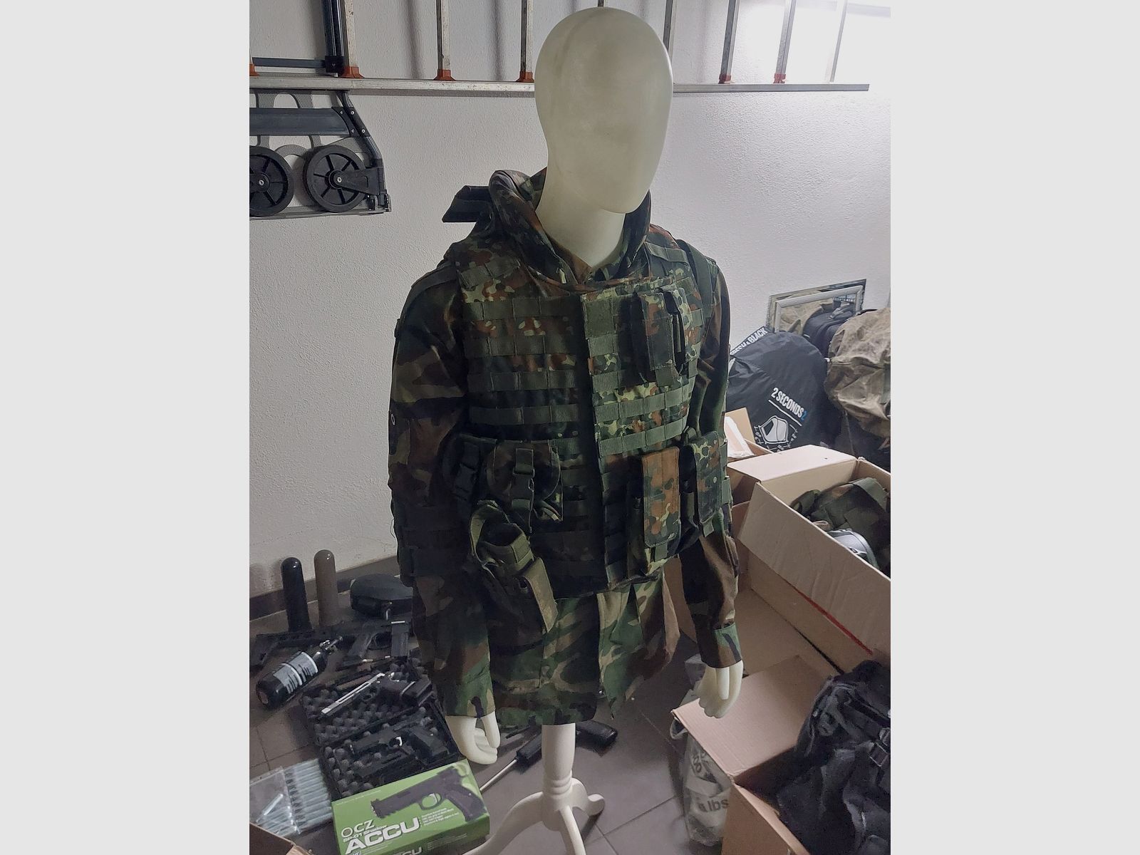 Airsoft / Paintball Konvolut Verkauf Entrümpelung - Aw Custom, CZ75 SP-01 Shadow , Elite Force 1911, Beretta M92, Tippmann