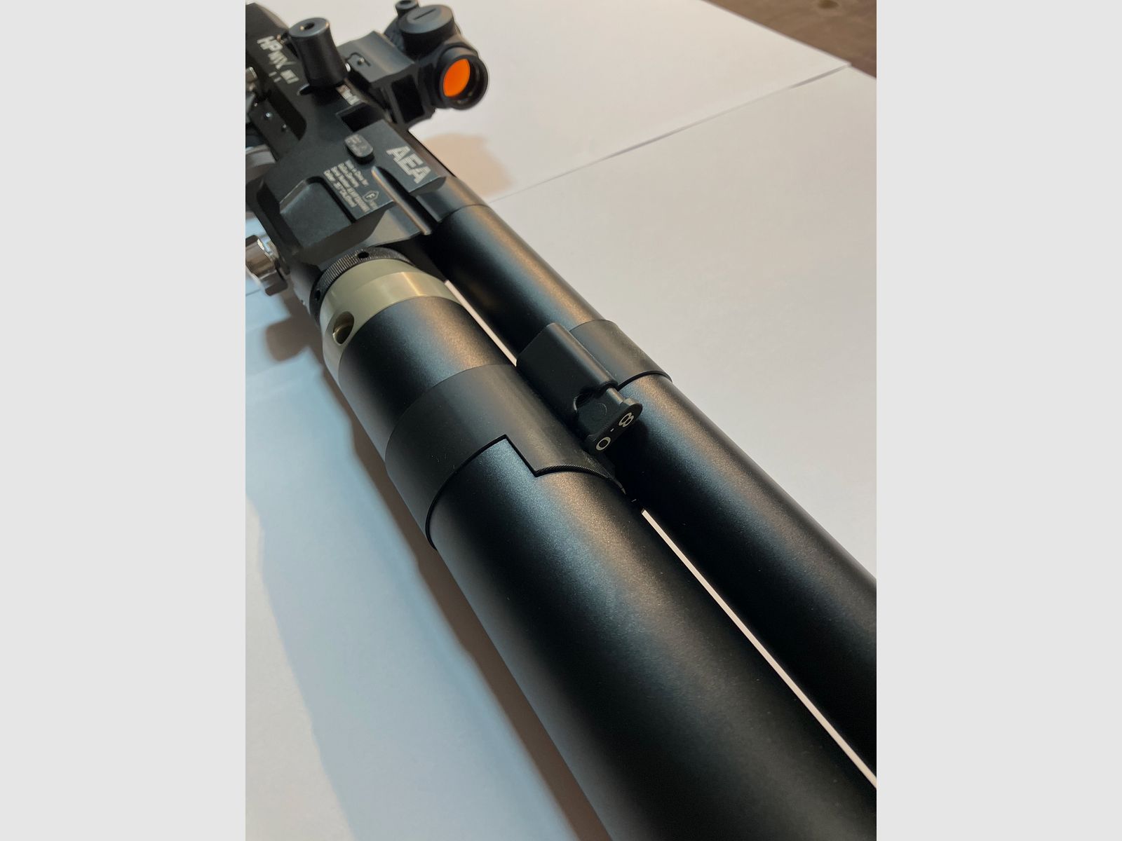 HP Max MK2 mit Schalldämpfer, Sig Romeo5 Rotpunktvisier und Zubehör