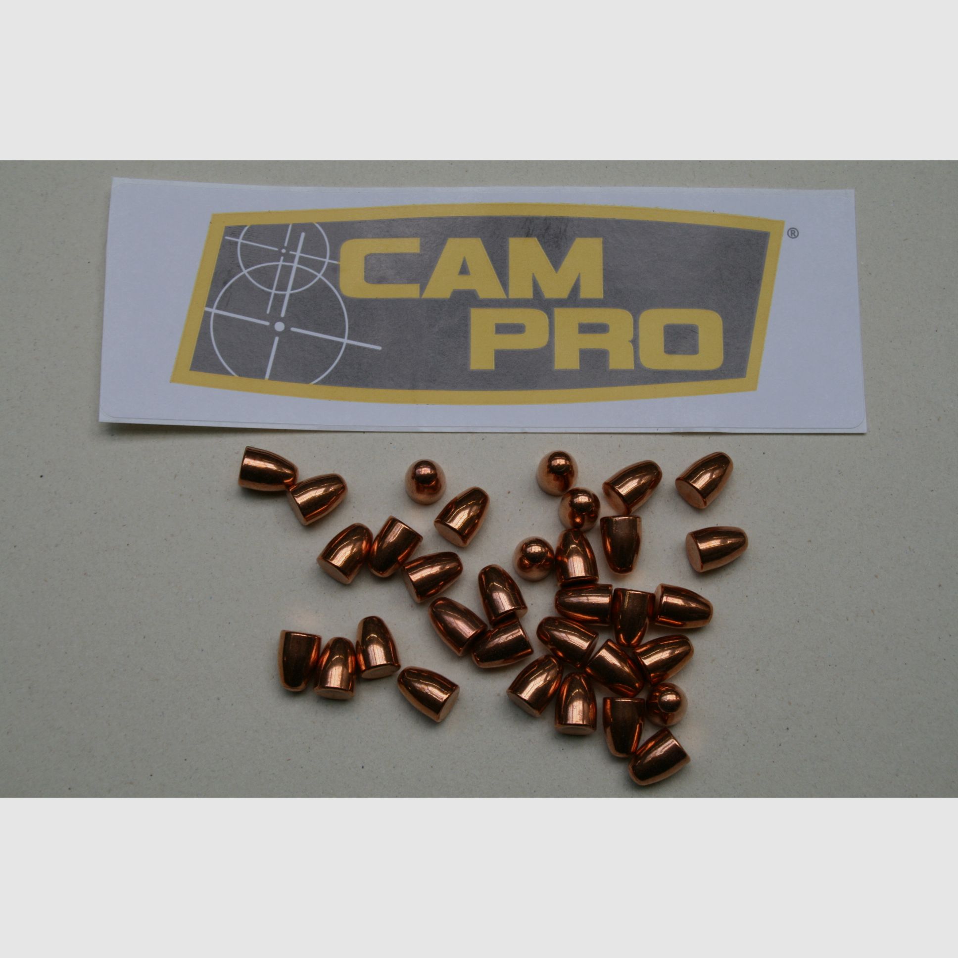 Proiettili Cam Pro calibro .32 ACP 71 grani RN rivestiti in rame da 500, immagine 1 di 5