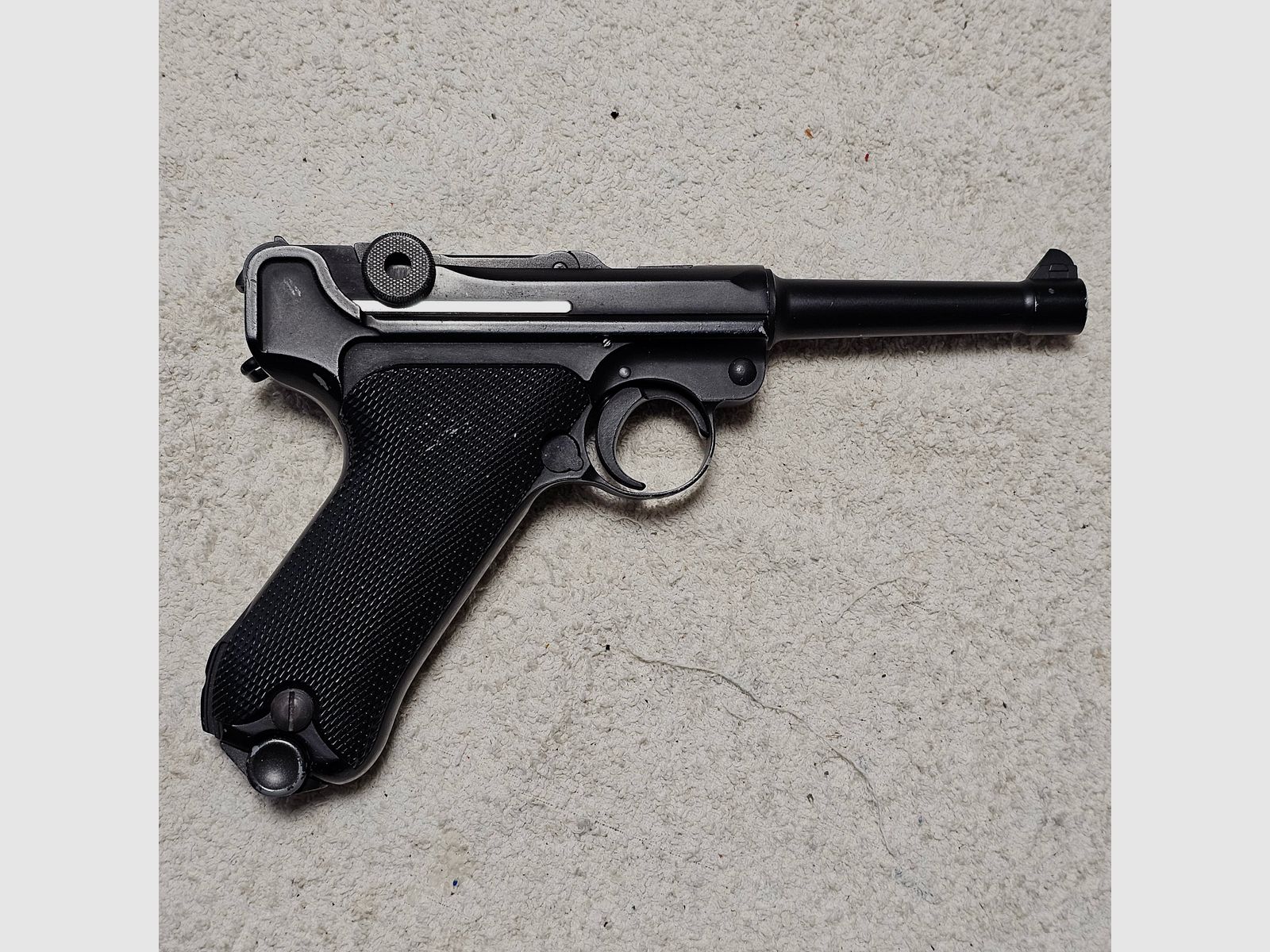 Pistola de airsoft 08