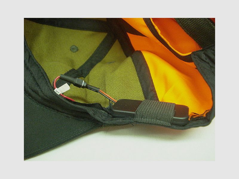 Cap with LED light in the brim - reversible