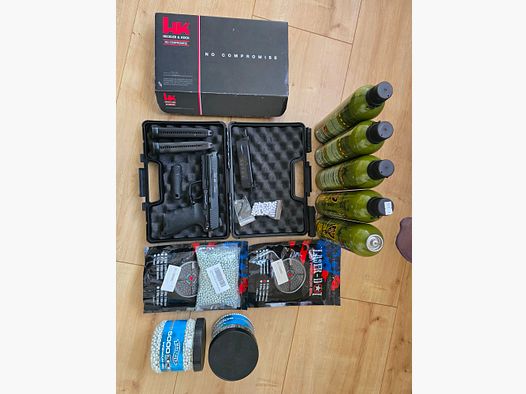 HK 45 Auto Airsoft version métallique avec beaucoup d'accessoires