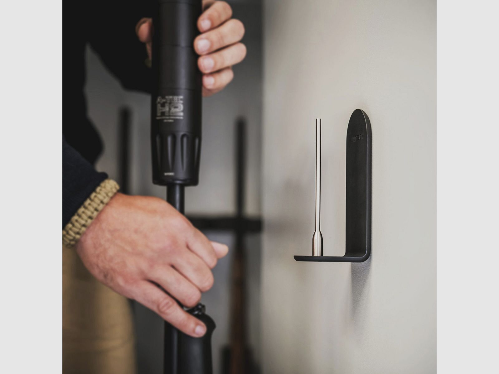 Support de silencieux magnétique HUNTTECH