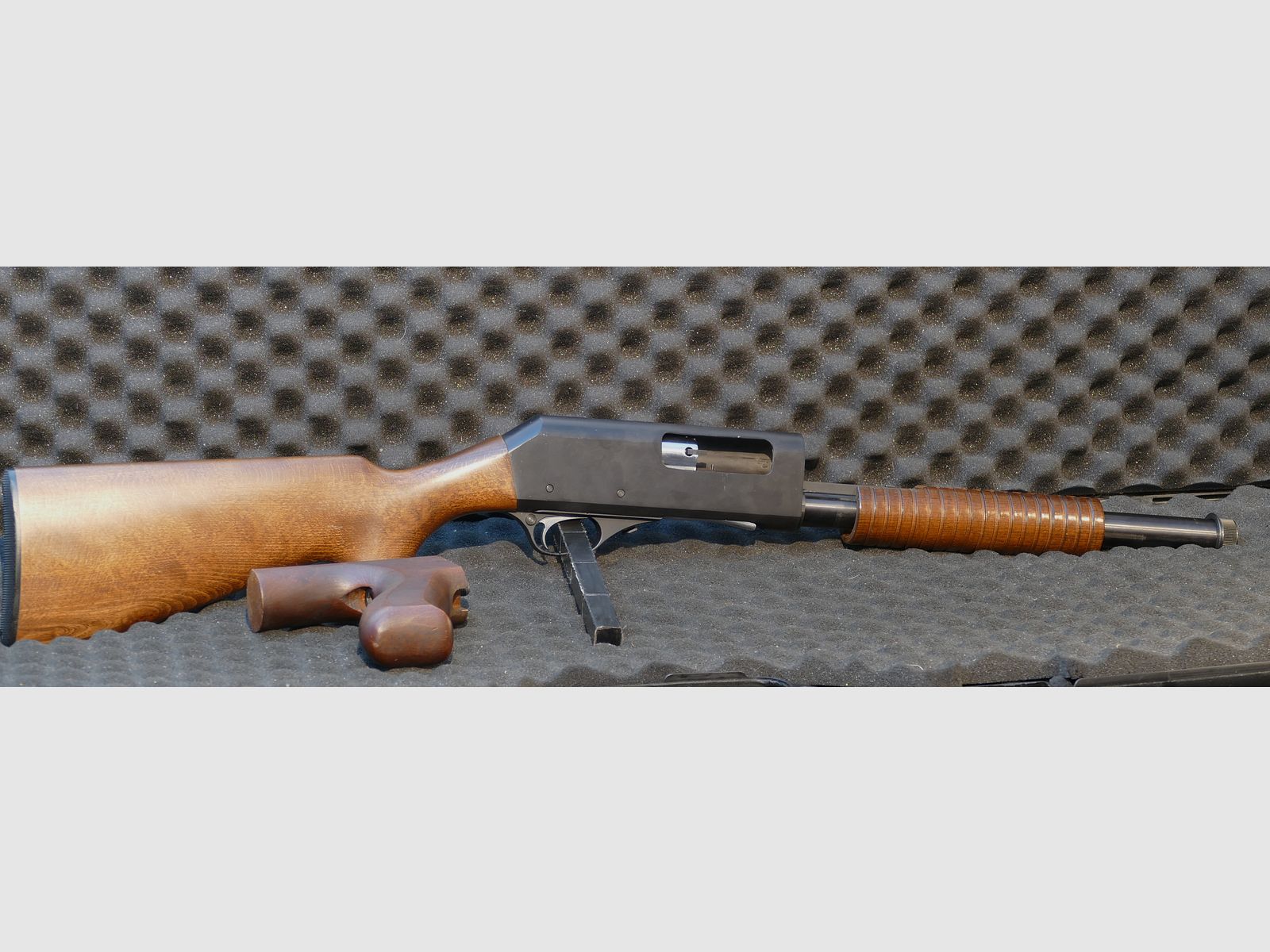 Fabarm SDASS front stock repeating shotgun, 12/70, reinforced proof (spare parts carrier or reconstruction) WHB92