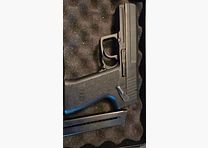 Pistolet alarmowy Röhm Rg96 wraz z kaburą