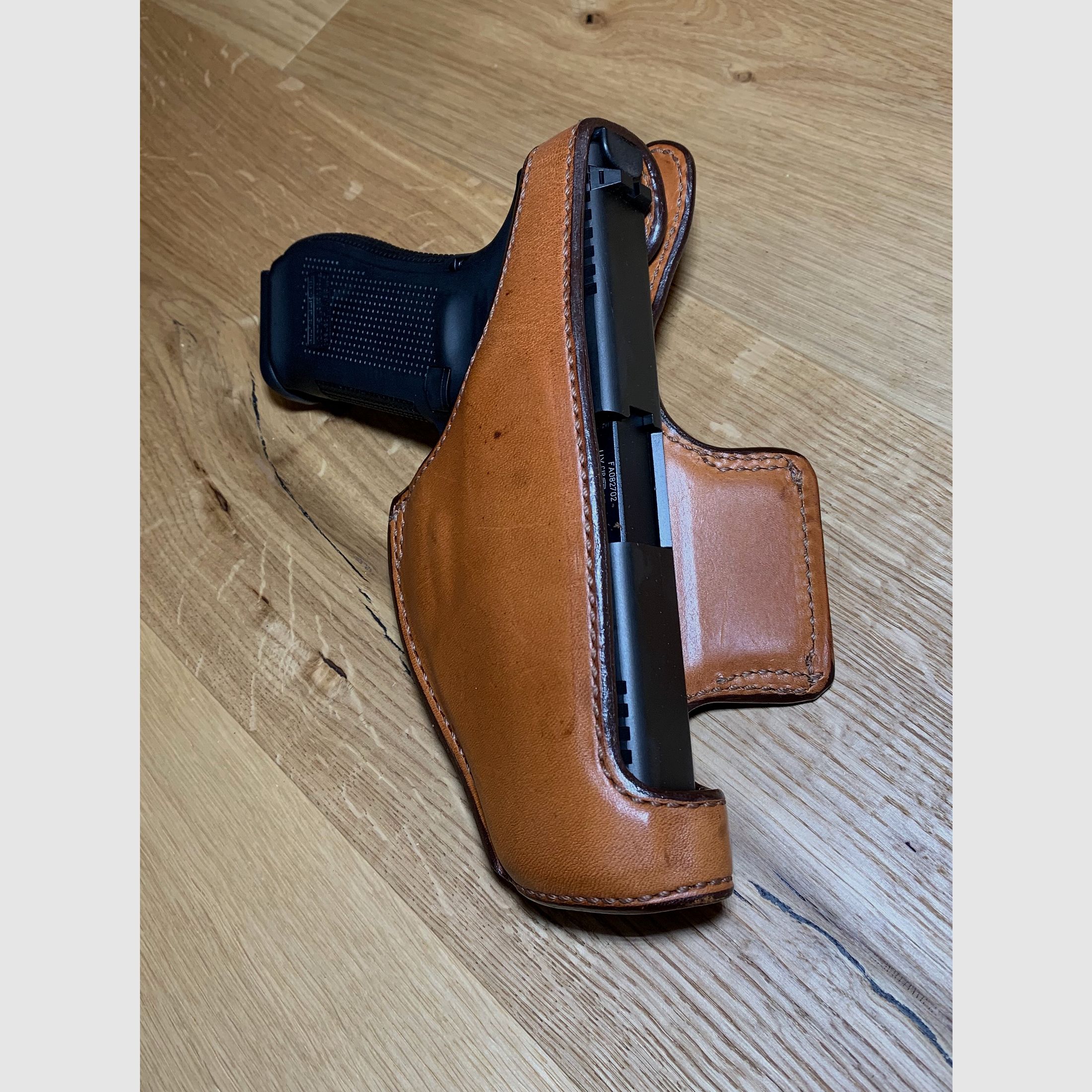 Bianchi # 81 Leder Holster für Glock 17, OHNE Pistole