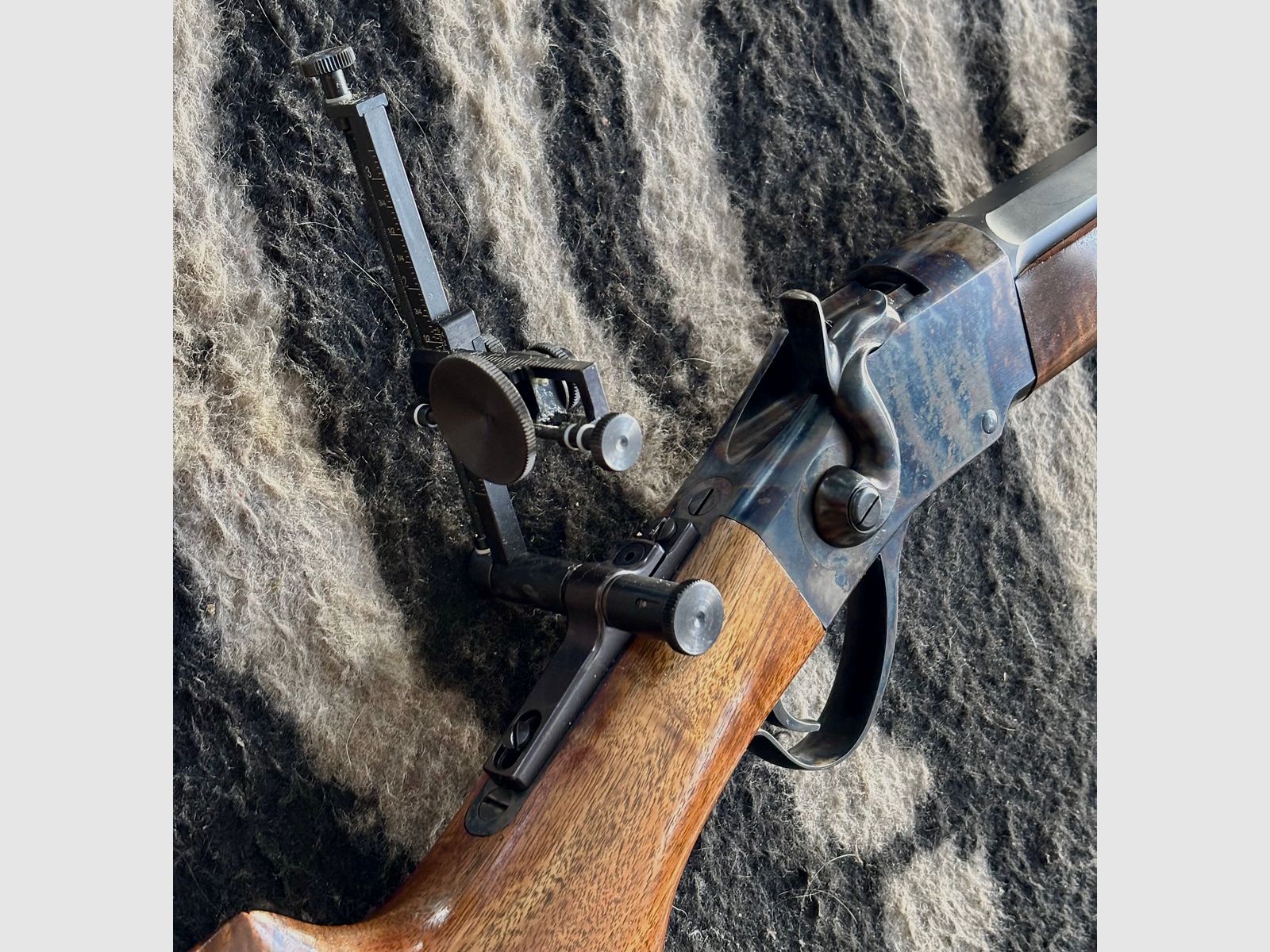 Blockbüchse SHARPS 1875 Kaliber 45/70 Gov. van C.Sharps Montana gloednieuw