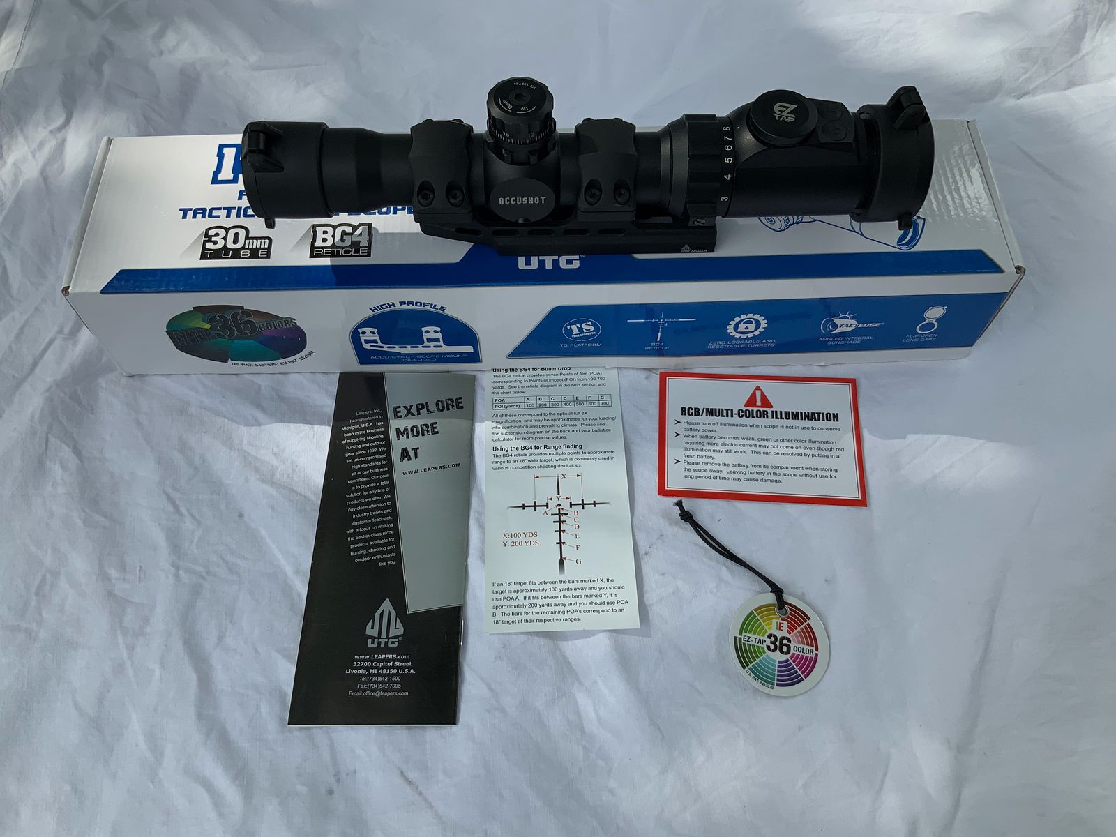 UTG ACCUSHOT 1-8 x 28