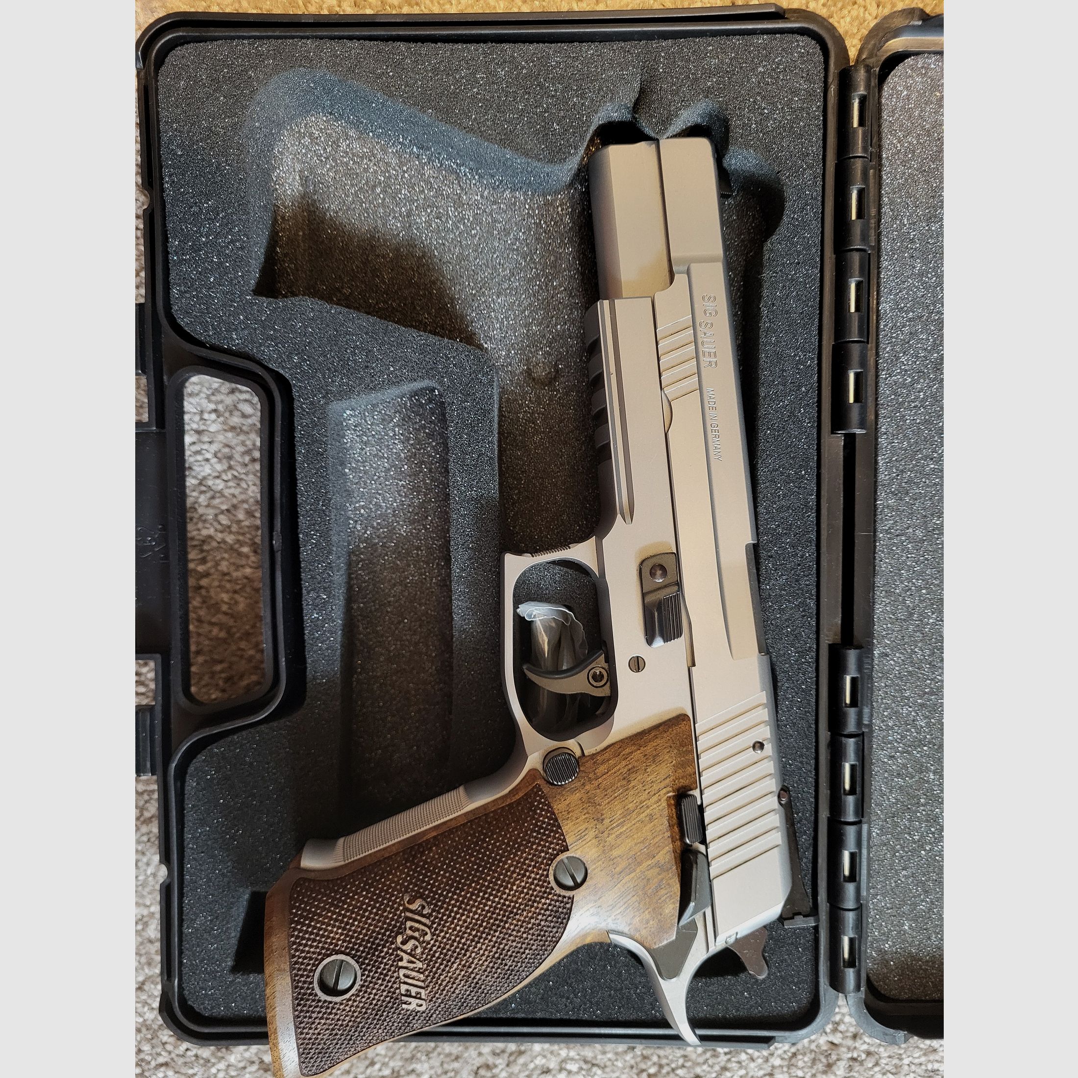 Sig Sauer P220 S X-Six + système d'échange
