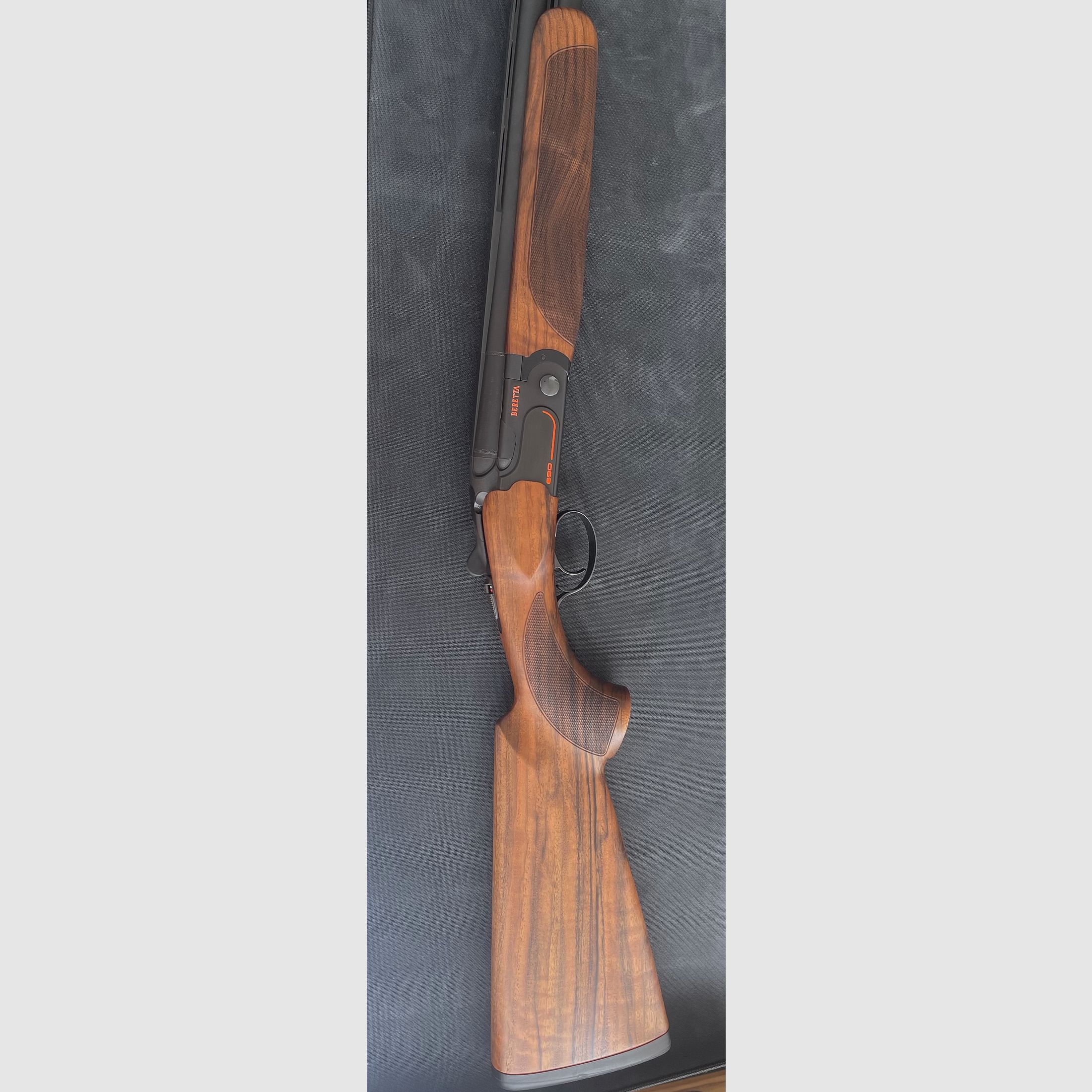 Beretta 690 Competition Black Edition 