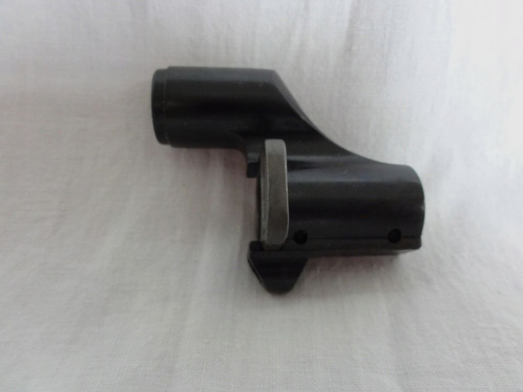 Ich .S.U.C.H.E. einen gefrästen/frühen AKM Gasblock und einen AK47 Gasblock.  English: I am looking for a milled/early AKM gasblock and also for an AK47 gasblock.  Tags: Yunker AK Kalasch Teilesatz Partskit Mpi RPK