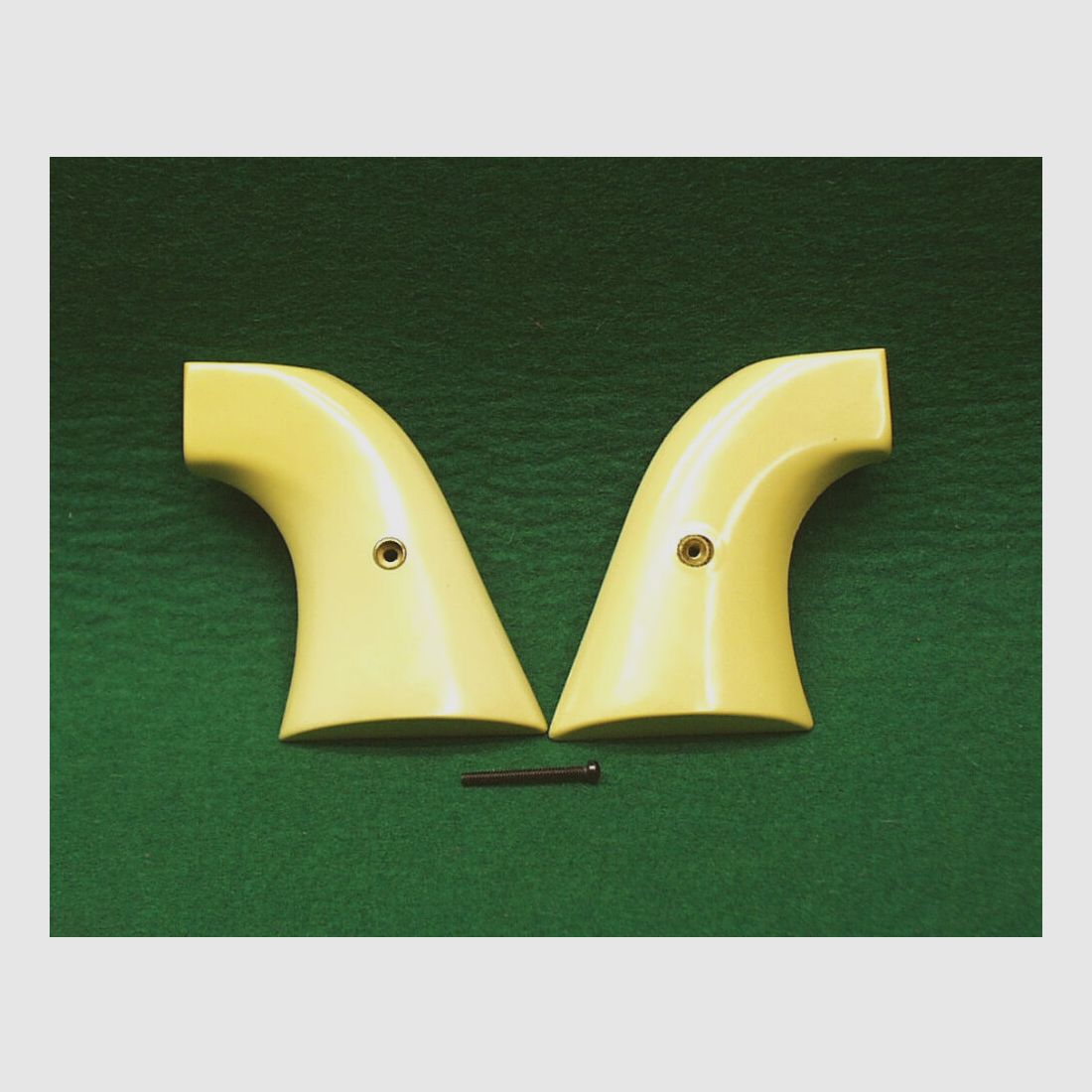 Panele uchwytowe Ruger Vaquero XR3 -Ivory