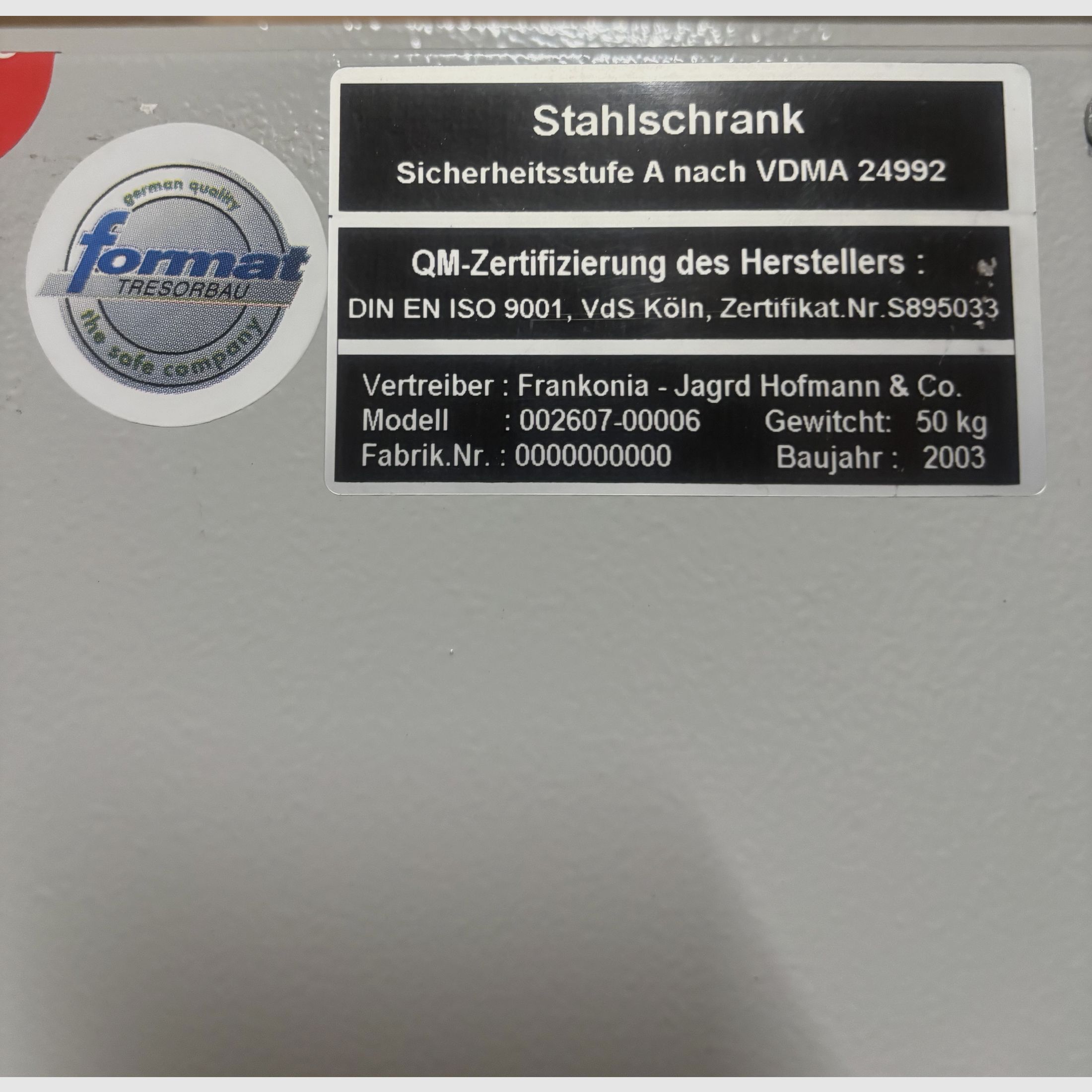 Waffenschrank mit Innenfach für 3 Langwaffen