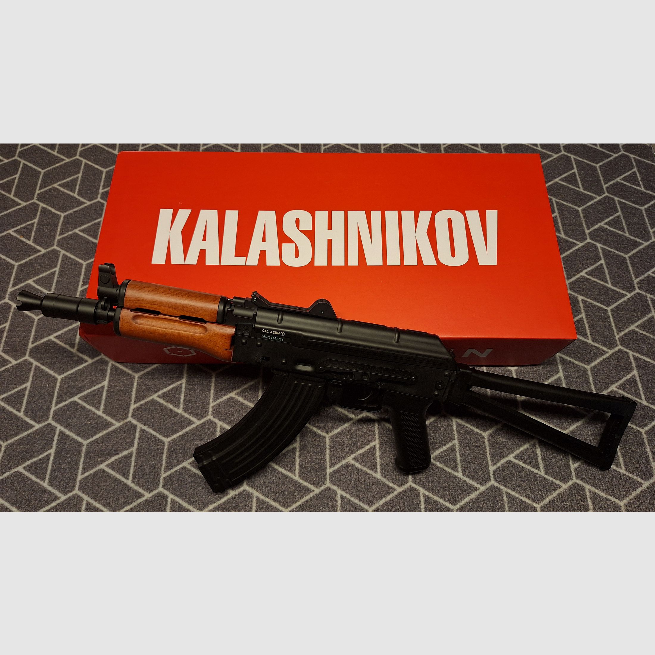 Kalashnikov AKS74U G.S.G. CO2 4,5mm NUEVO!