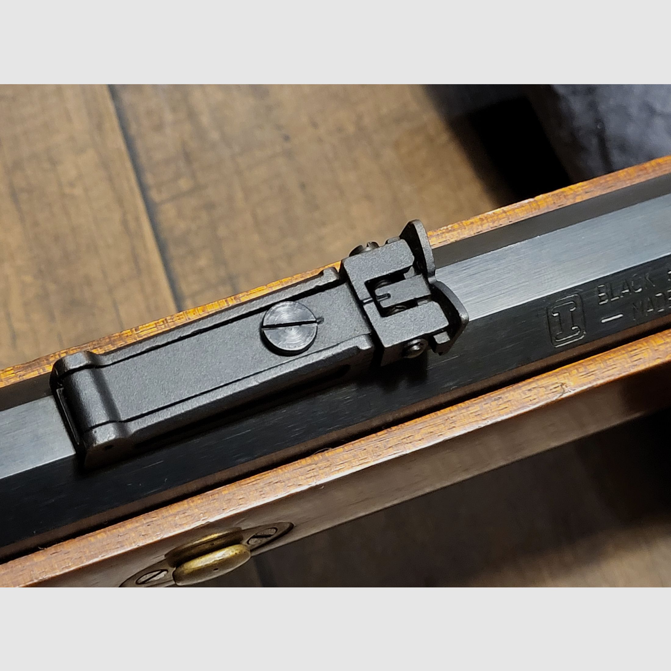 Investarm cal. 45 Perkussionsgewehr Hawken