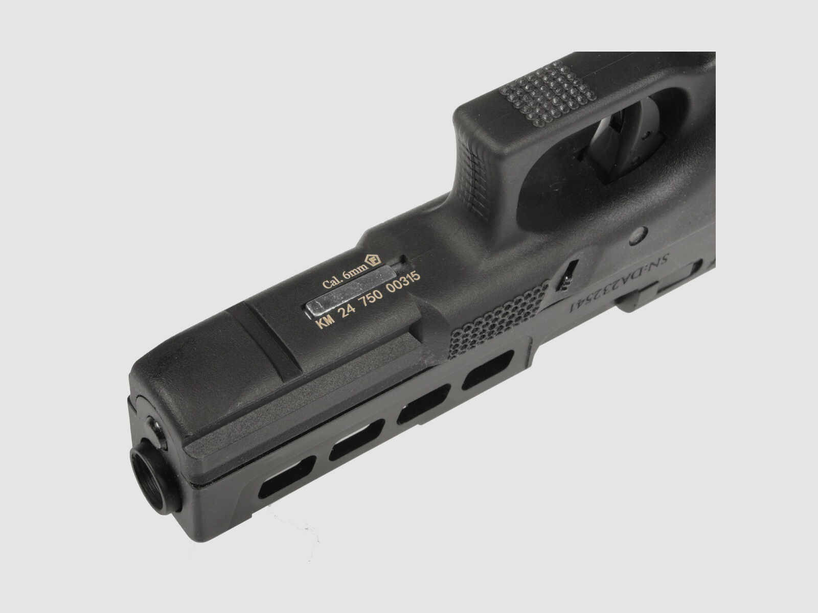 P06 GBB Airsoft Pistole in Schwarz | Delta Armory