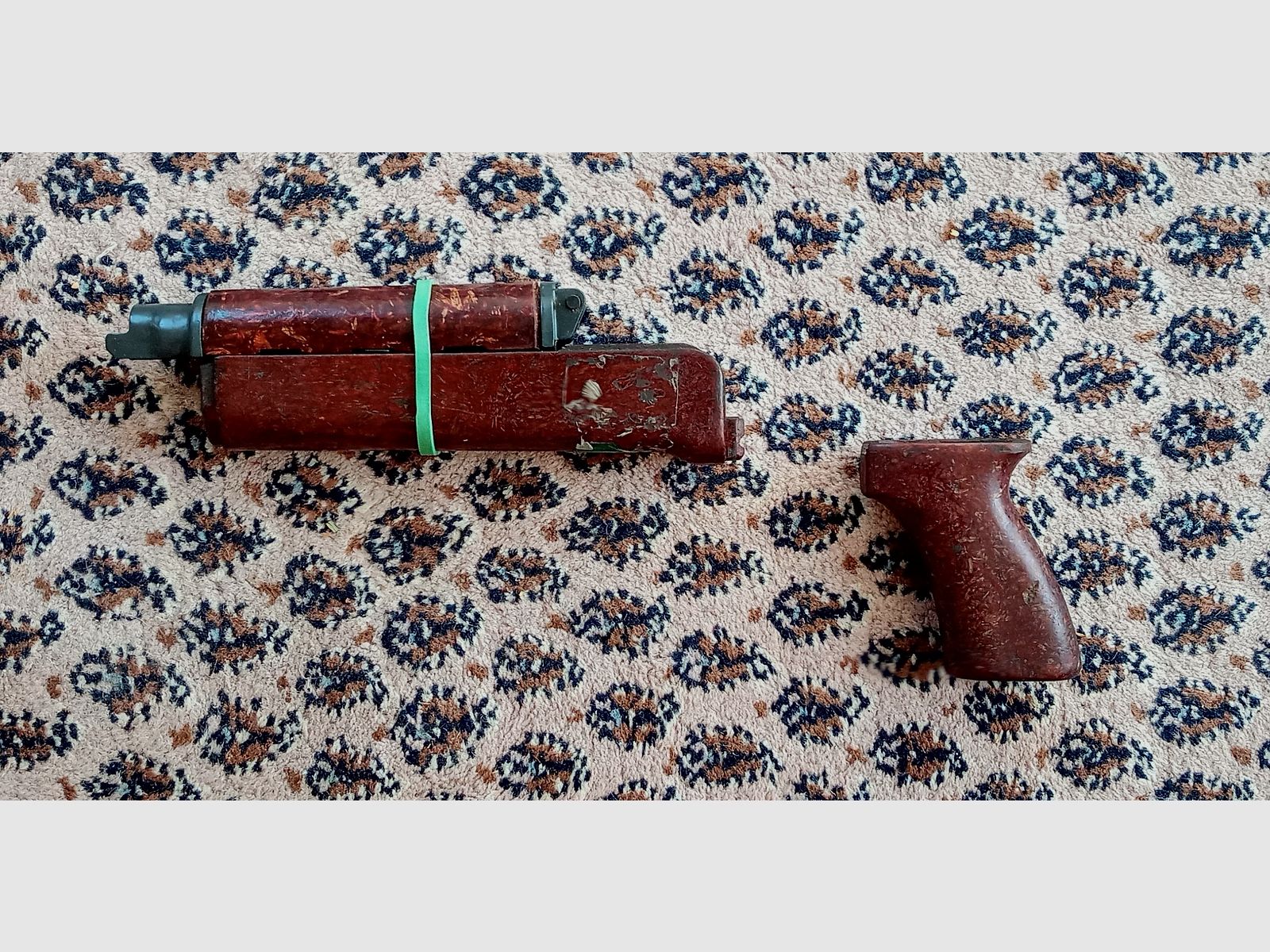 Original VZ.58 "Beaver Barf" Bakelit impugnatura e manico / adatto anche per CSA Sporter / Set #2