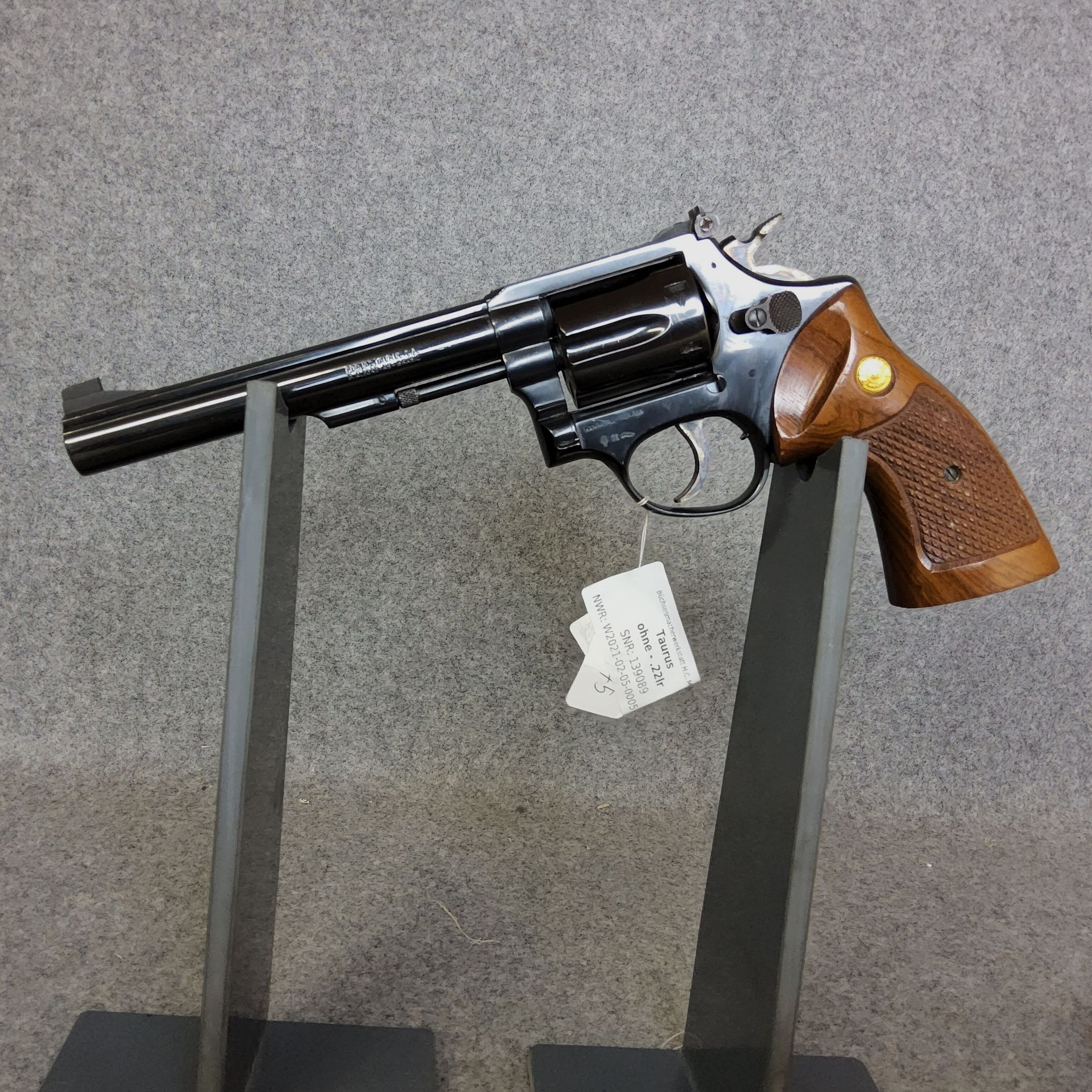 Taurus, Bild 1 von 7