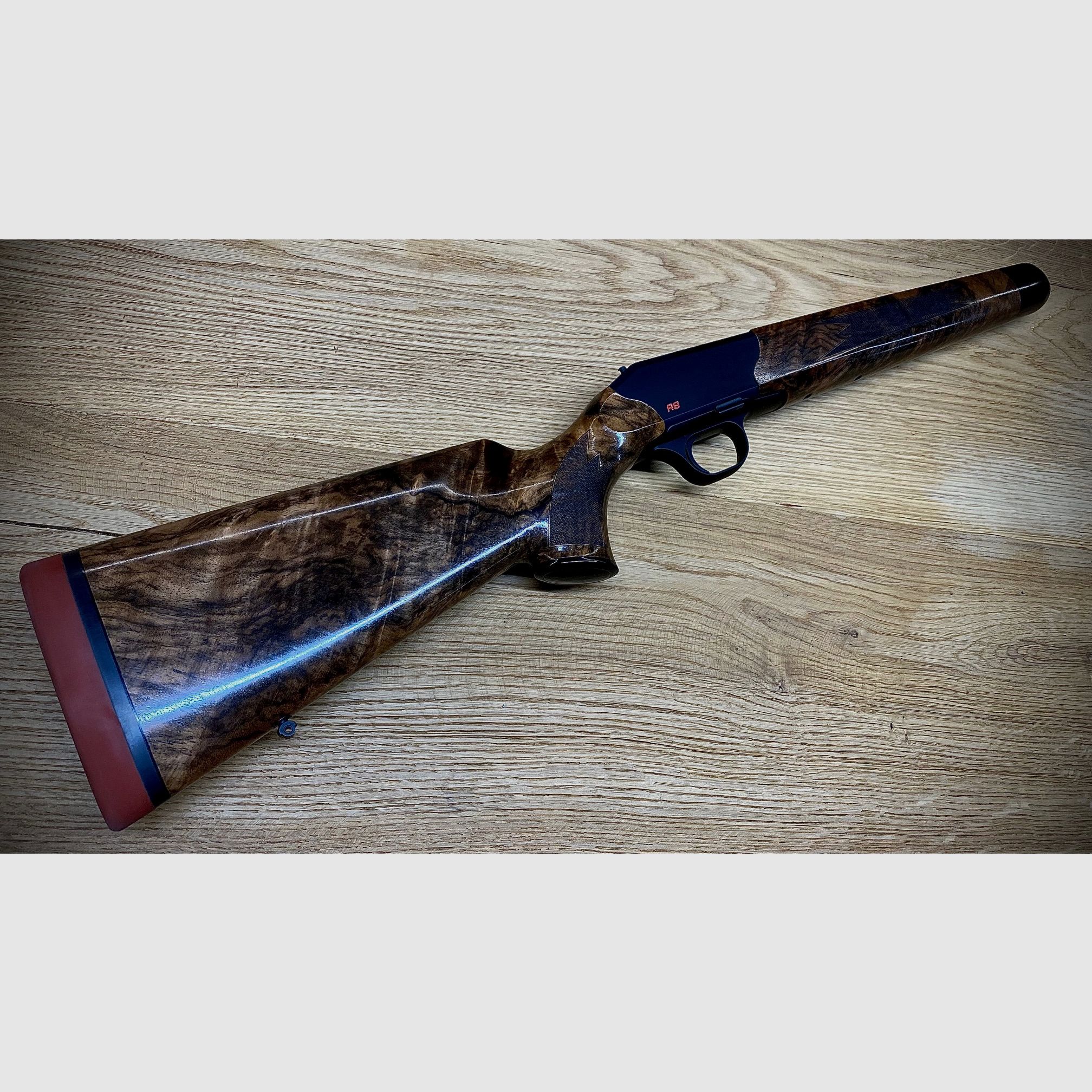 Blaser R8 Safari Schaft mit Gehäuse-System / HK7 / rote Schaftkappe / Finanzierung möglich!