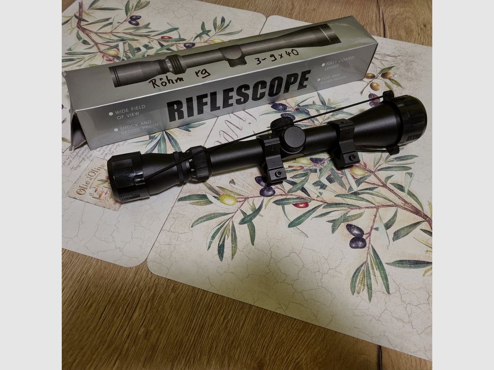 Incenso HW 57, con ottica Röhm 3-9x40, calcio in legno di faggio