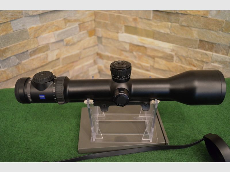 Zeiss Victory V8 2.8-20x56*