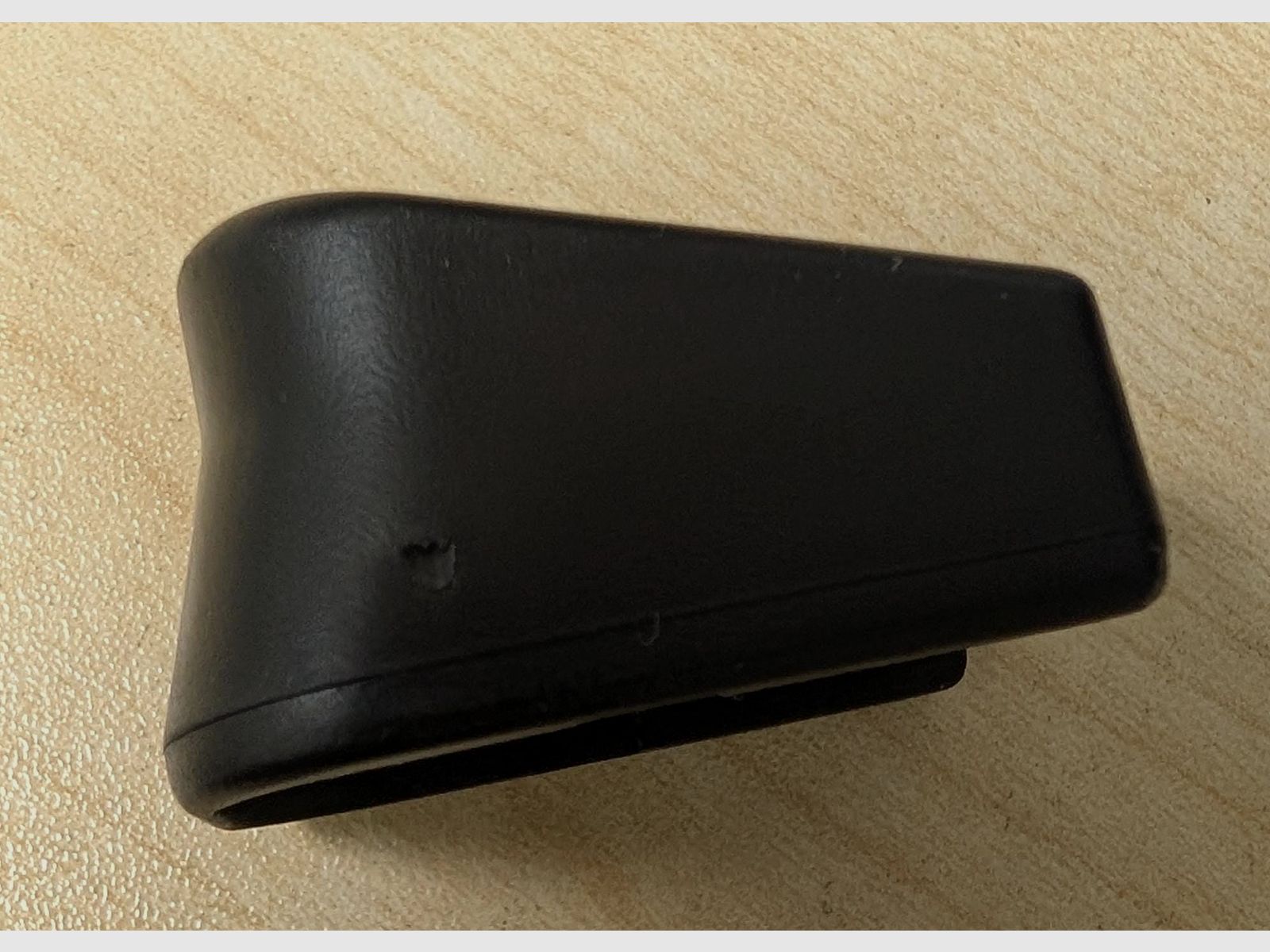 Original Glock +2 magazine base — 9 mm (compatible with G17/G19) — very good condition