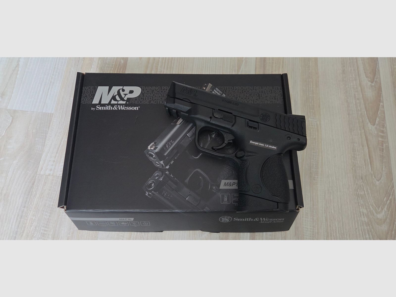 Smith & Wesson M&P9c GBB 1Joule