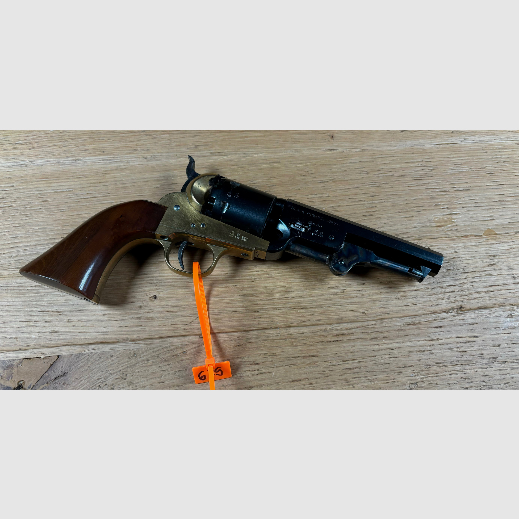 Hege-Uberti Colt Navy 