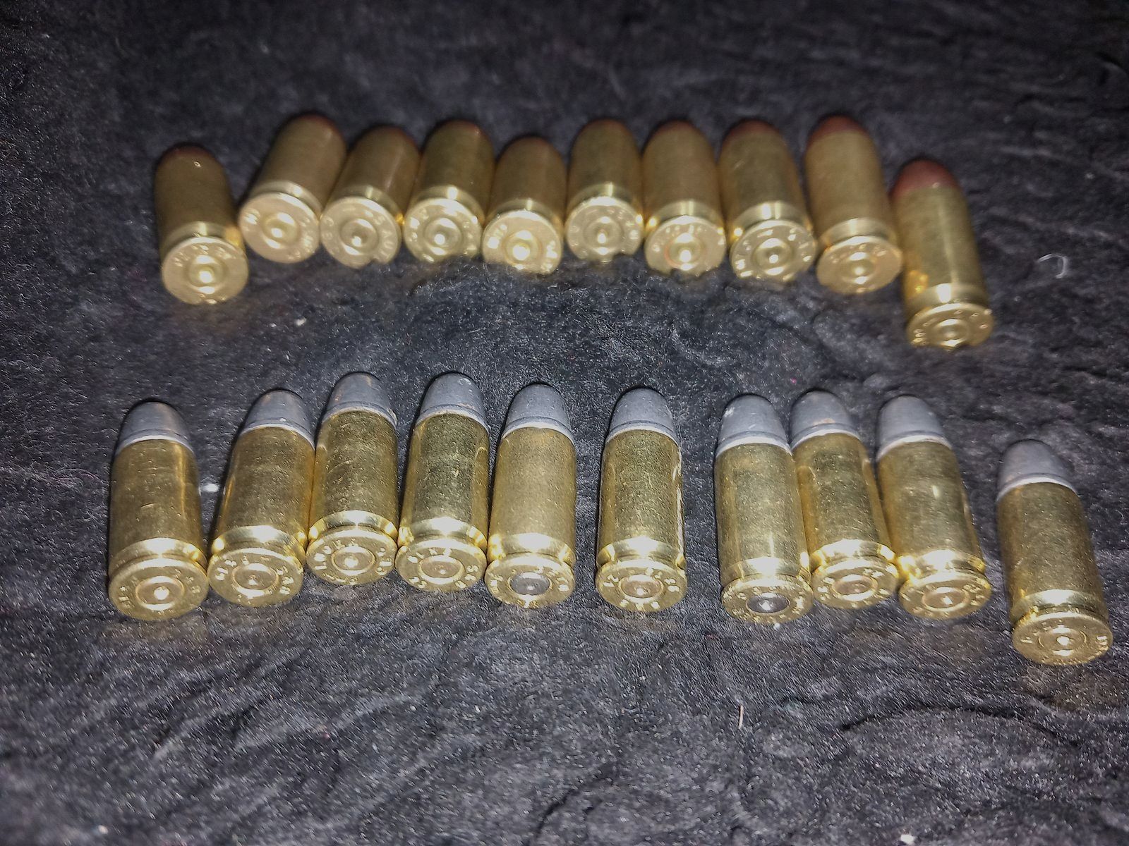 Dekopatronen 9mm Luger und .45 ACP