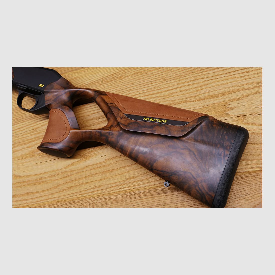 Blaser R8 Success Schäftung / Holzklasse 7 / Chesterfield Leder / ATEMBERAUBEND SCHÖN