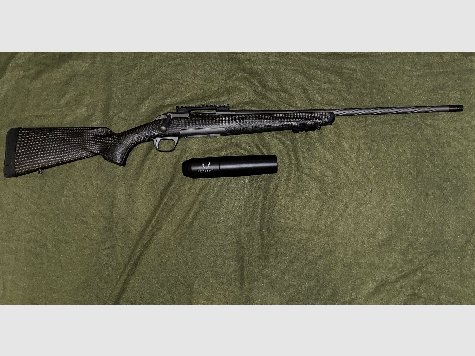 Browning X-Bolt Pro Carbon inkl. Freyr Devik Featherweight 269