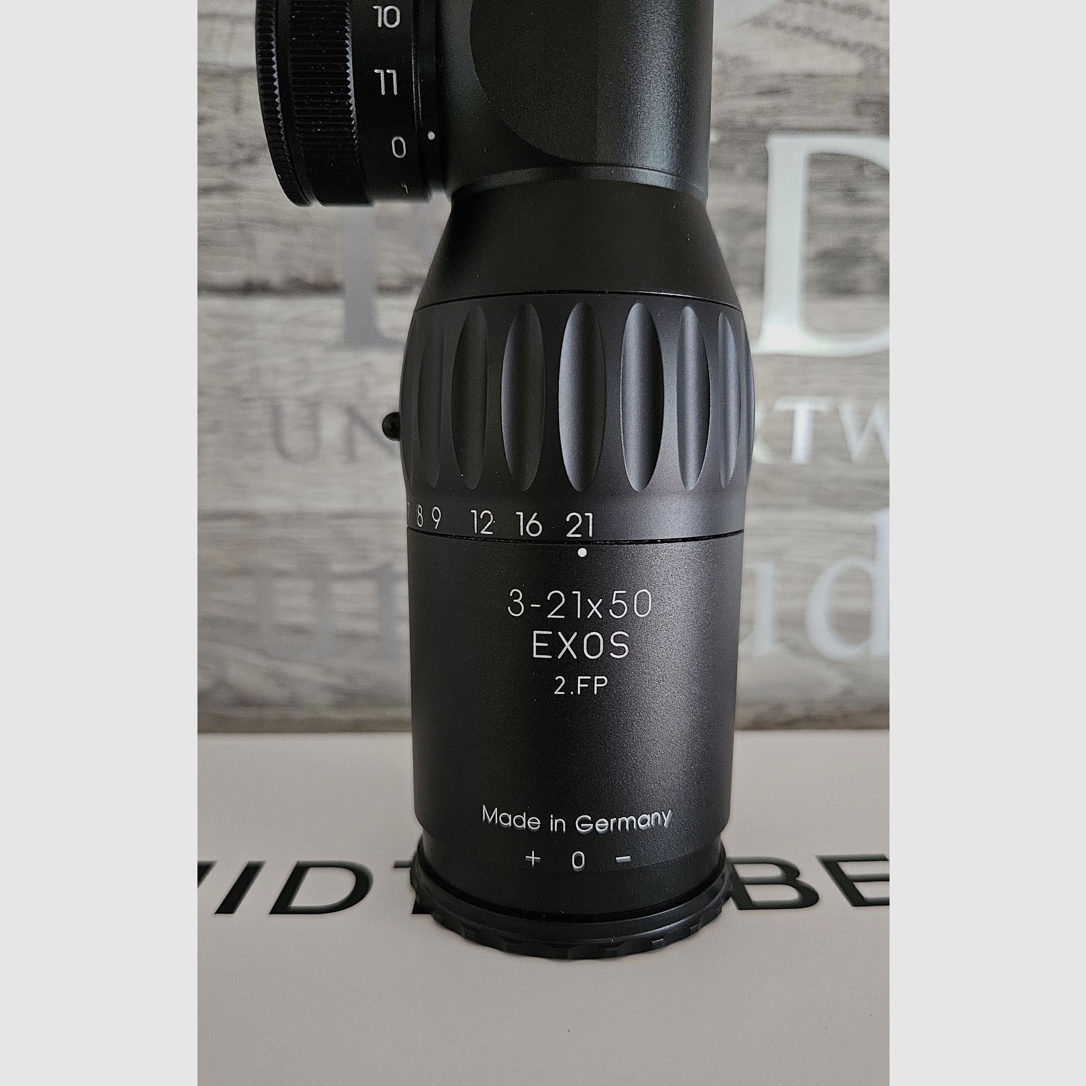 Schmidt & Bender EXOS 3-21x50 Absehen D7 mit Leuchtpunkt + ASV ST II-B LT - Neuware vom Fachhandel