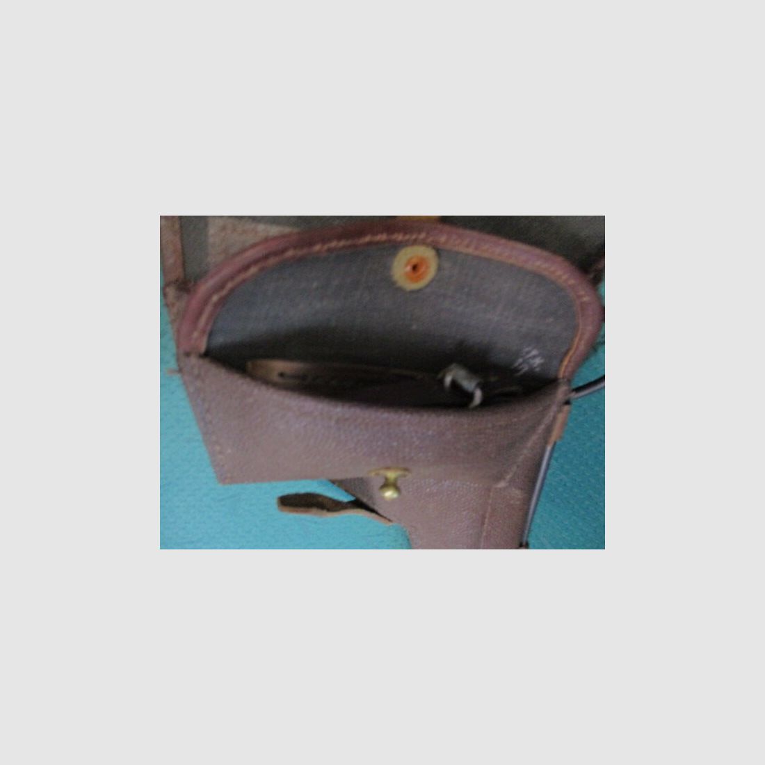 Revolver Nagant Baujahr 1945 mit Tasche und Fangriemen