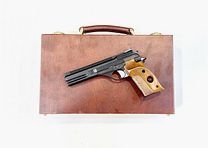 BERETTA 76 – .22 L.R.