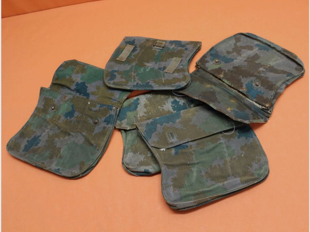 DDR NVA SURPLUS Kalashnikov AKM: Magazintasche NVA Blumentarn für 3 Stück 30-Schuss Magazine DDR MPi K/ AK47