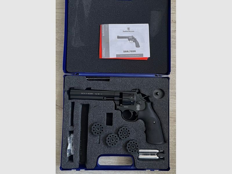 Smith&Wesson