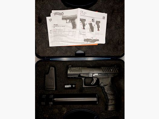 Walther PPQ M2 Navy Kit Schreckschuss Pistole 9mm P.A.K. schwarz (PTB 958) - mit Schalldämpfer wie Neu!