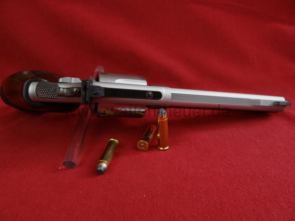 Smith & Wesson 686-4 Target Champion