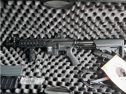 Verkaufe eine CM16 Raider und eine Glock 17 GN4 