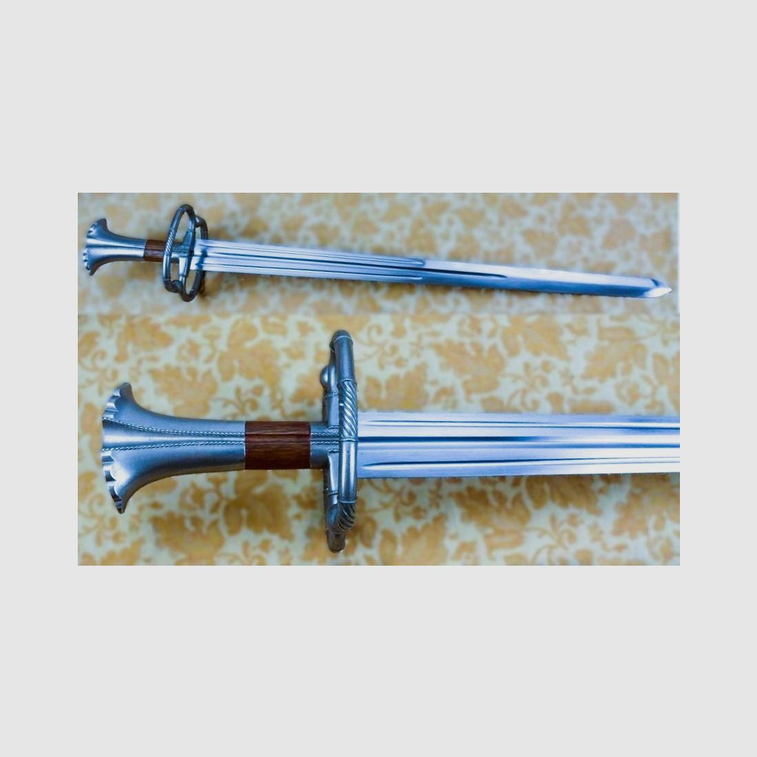 Like-new Katzbalger from Kingston Arms, sharp replica