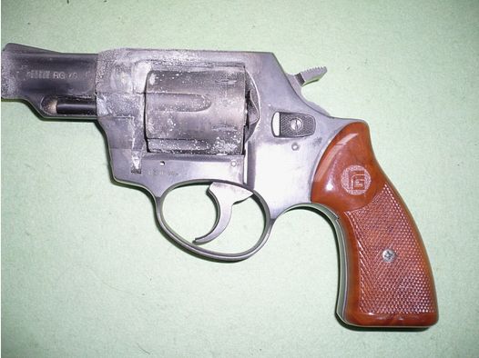 1 Gas- / Schreckschussrevolver Röhm RG 79, Kal. 9mm