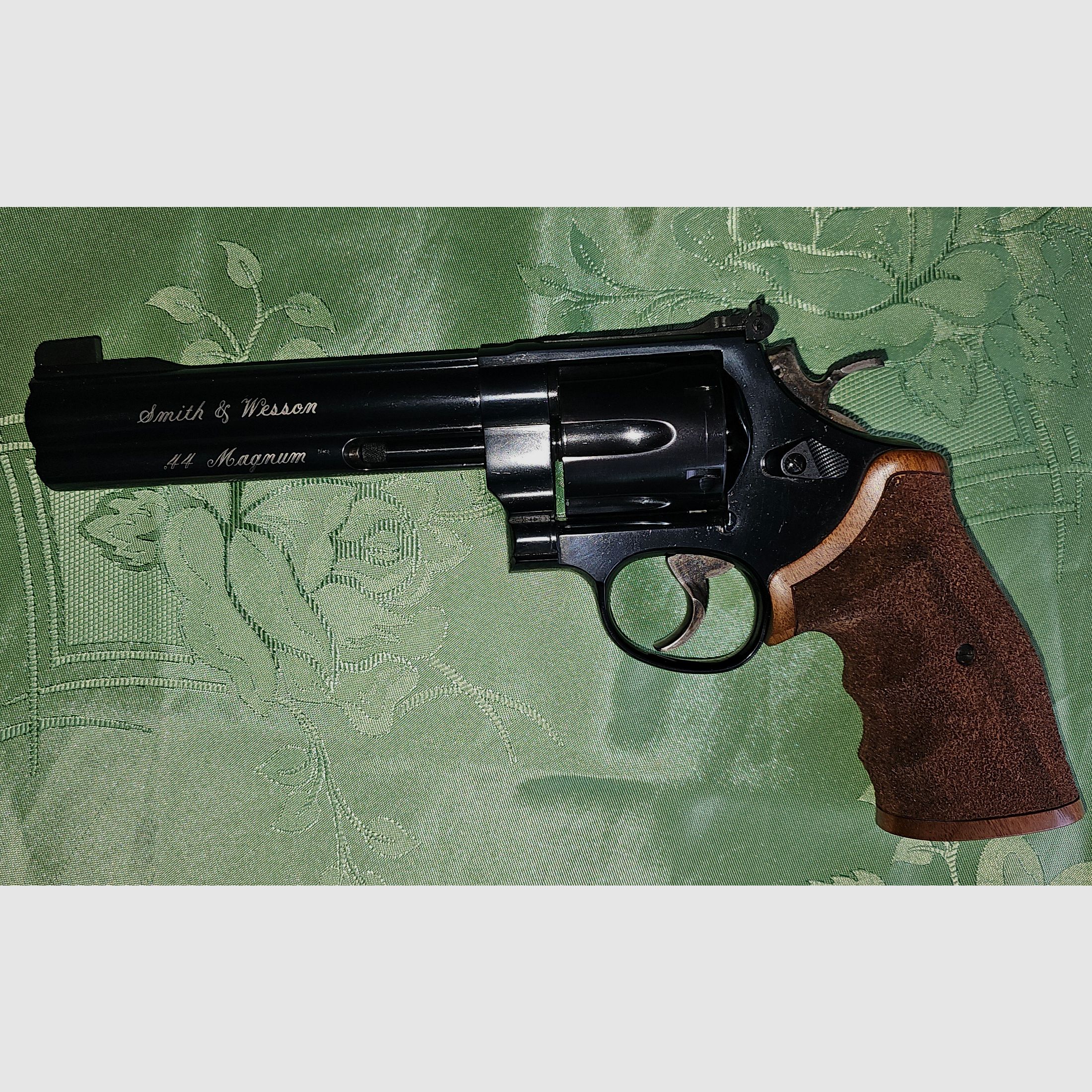 44 Rem Mag  Puma Rossi + S&W + Patronen