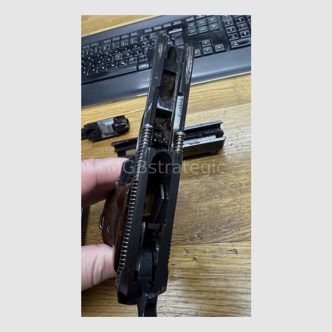 P 38 ac 43 - semi-automatic pistol 9mm Luger - Wehrmacht matching number - WaA acceptance / P38
