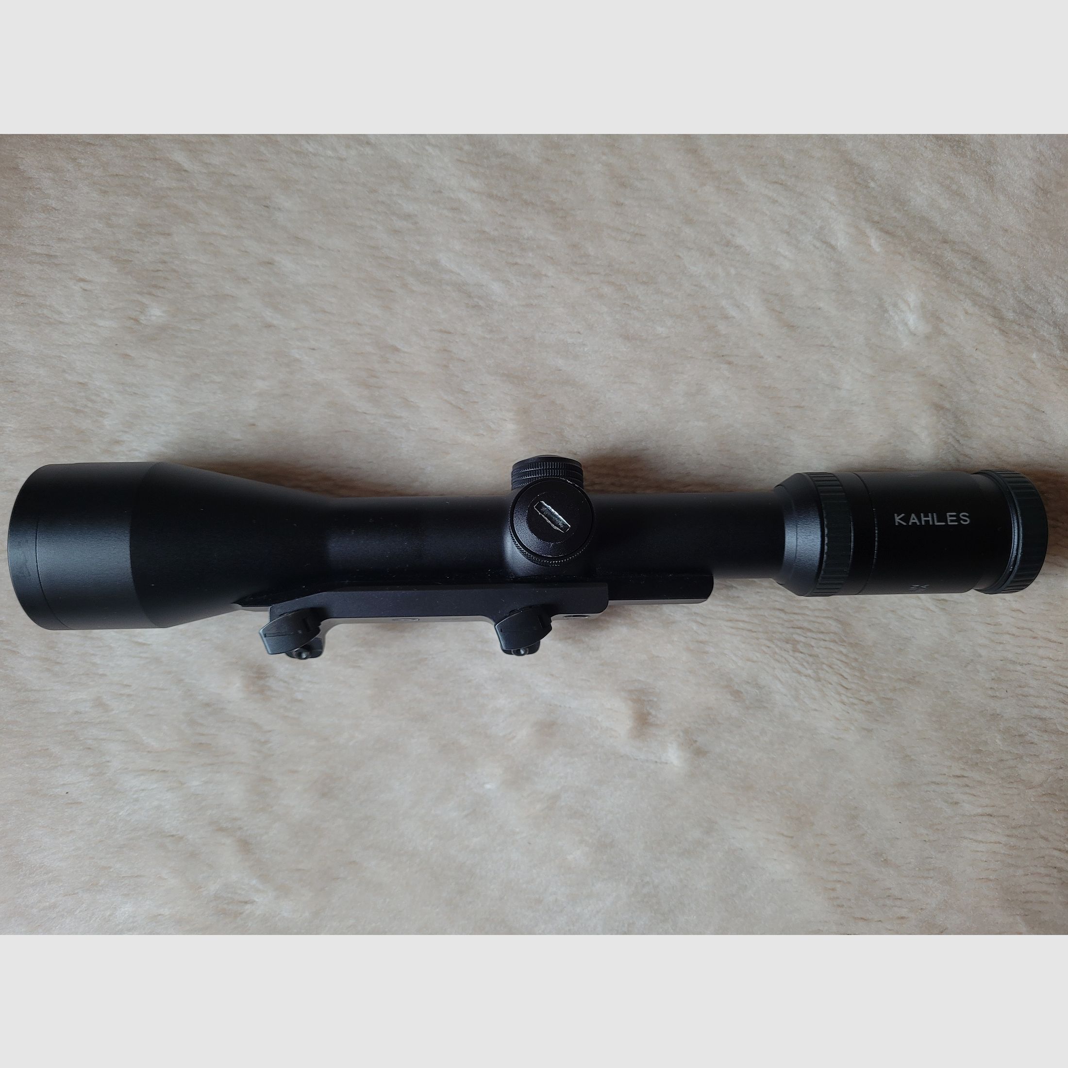 Kahles Helia CSX 2,5-10x50, Absehen 4 mit Leuchtpunkt und Blaser Sattelmontoge